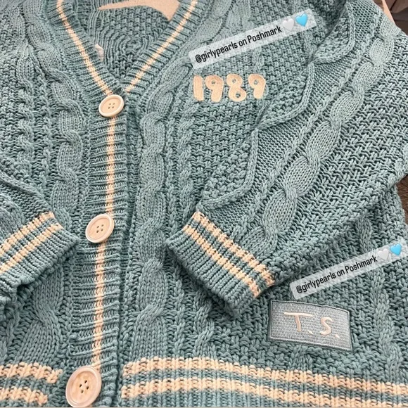 1989 Cardigan (Taylor’s Version) Offical Taylor Swift Merch / Cardigan NEW - Picture 14 of 17